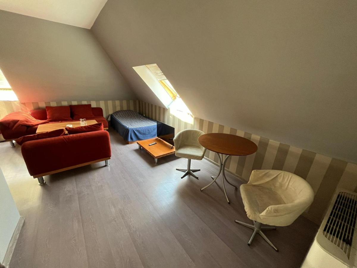 Hotel Kredo Сливен Экстерьер фото