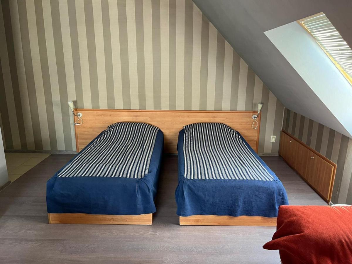 Hotel Kredo Сливен Экстерьер фото