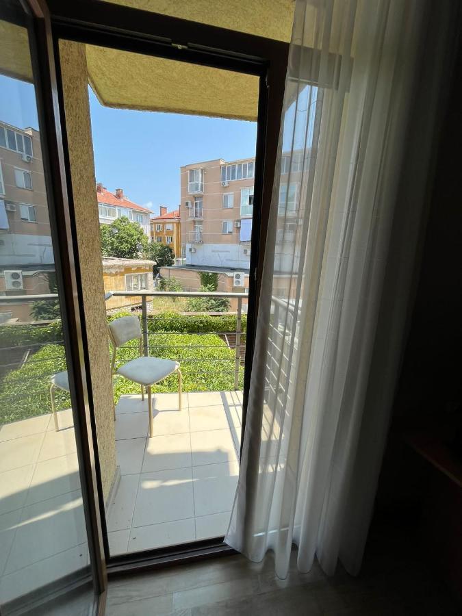 Hotel Kredo Сливен Экстерьер фото